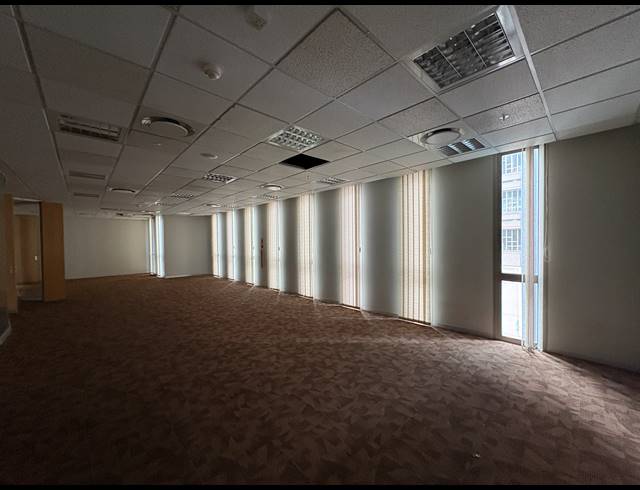 902M² OFFICE TO LET IN CAPE TOWN CITY CENTRE